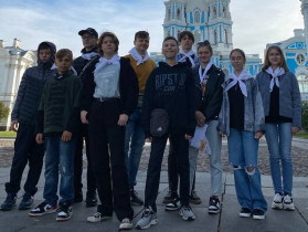 Учащиеся лицея 35 им. Буткова В.В. совершили путешествие в город Санкт Петербург в рамках программы «Мы - Россияне».